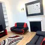Luks Apartments